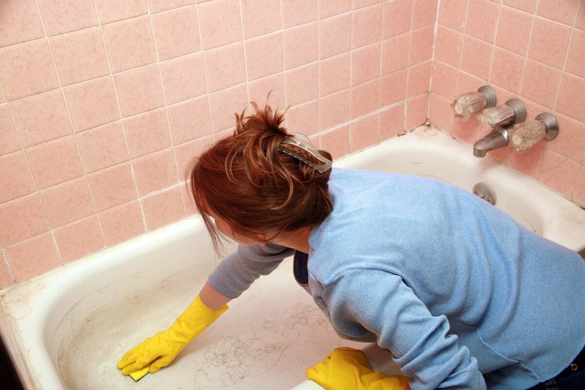 Как убрать сырость и плесень в ванной комнате