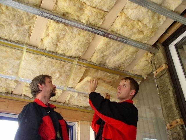 Утепление потолка в подвале дома частного изнутри пеноплексом и гаража: видео и технология