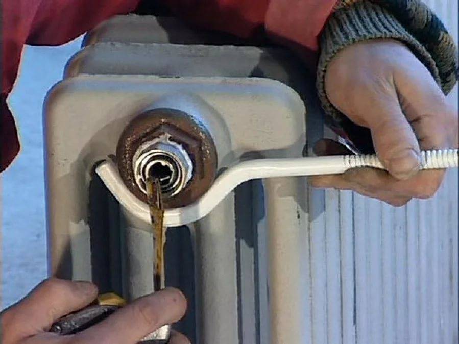 Как разобрать и собрать чугунный радиатор отопления своими руками
