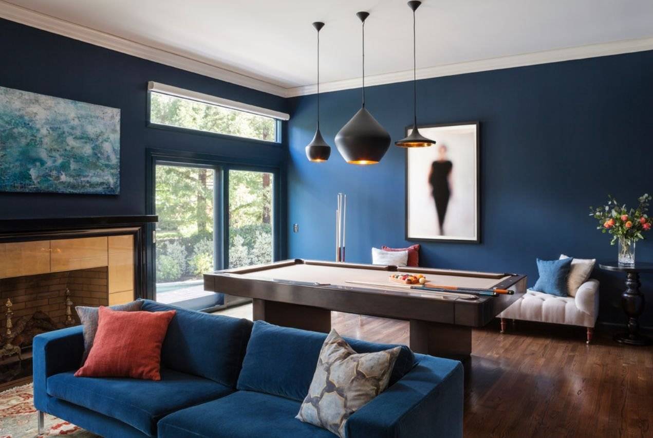 Интерьер синей гостиной, сочетание цвета, выбор мебели