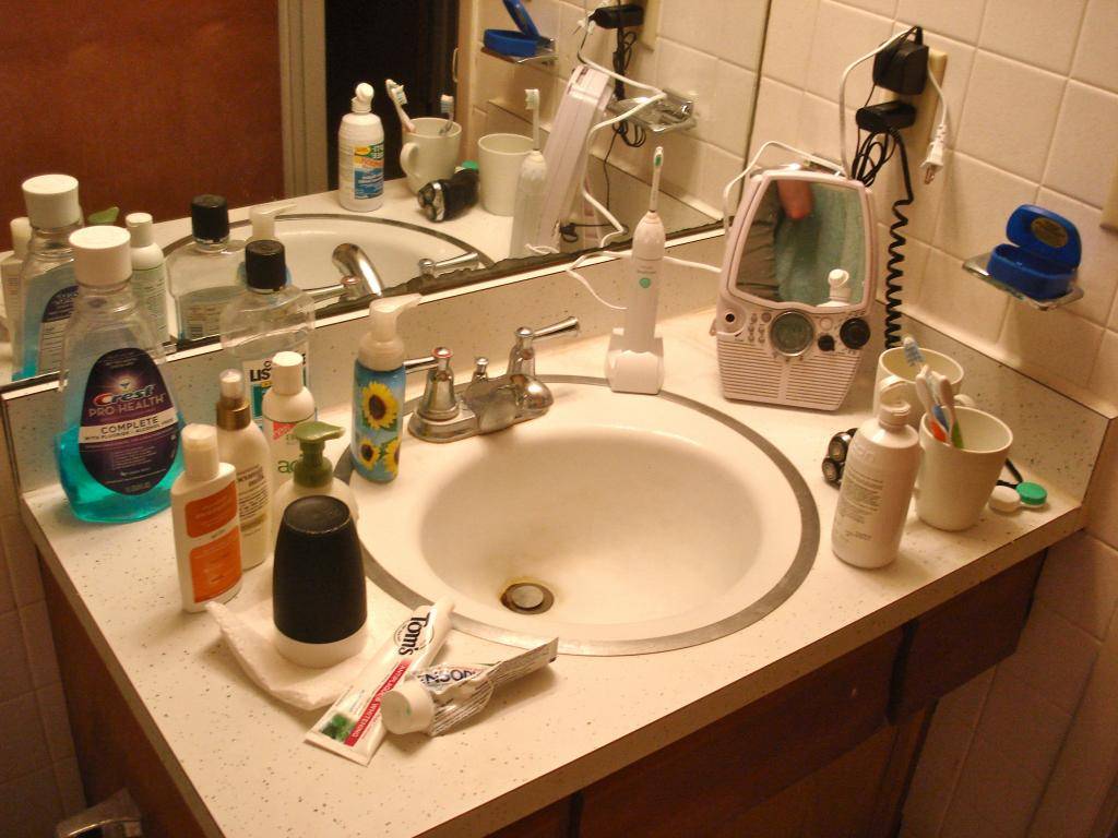 7 грубых ошибок, которые вы совершаете во время уборки в ванной