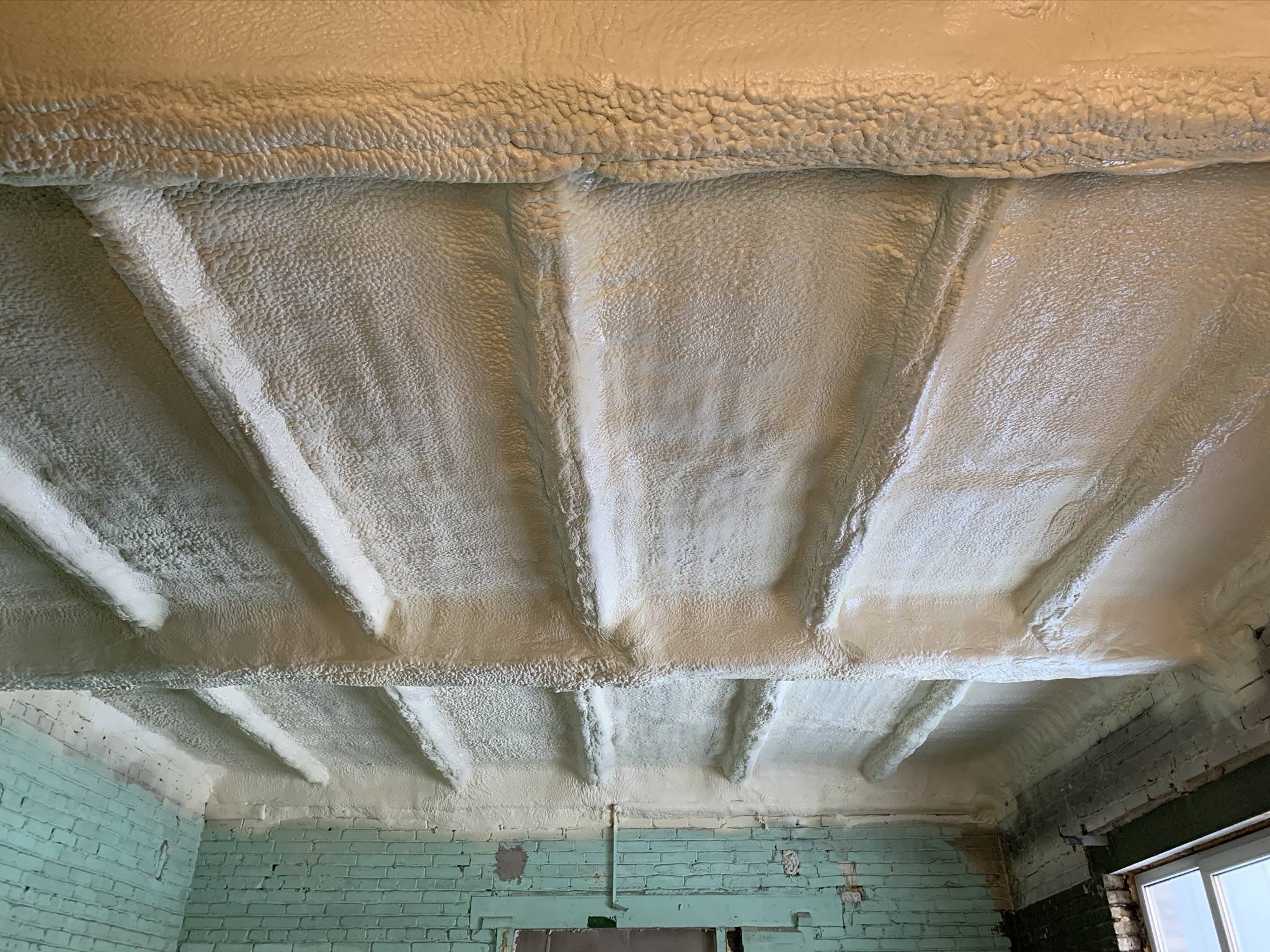 Утепление бетонного потолка в подвале