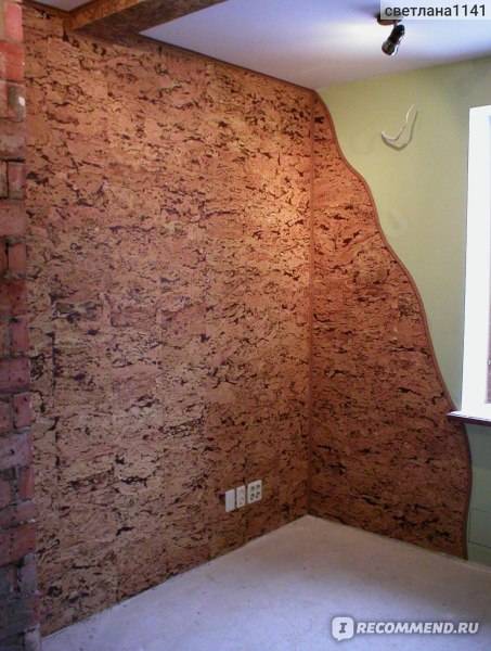 Пробковый утеплитель для стен: как отделать пробковым покрытием стены в комнате, коридоре, кухне или гостиной, какой клей применять для рулонного типа