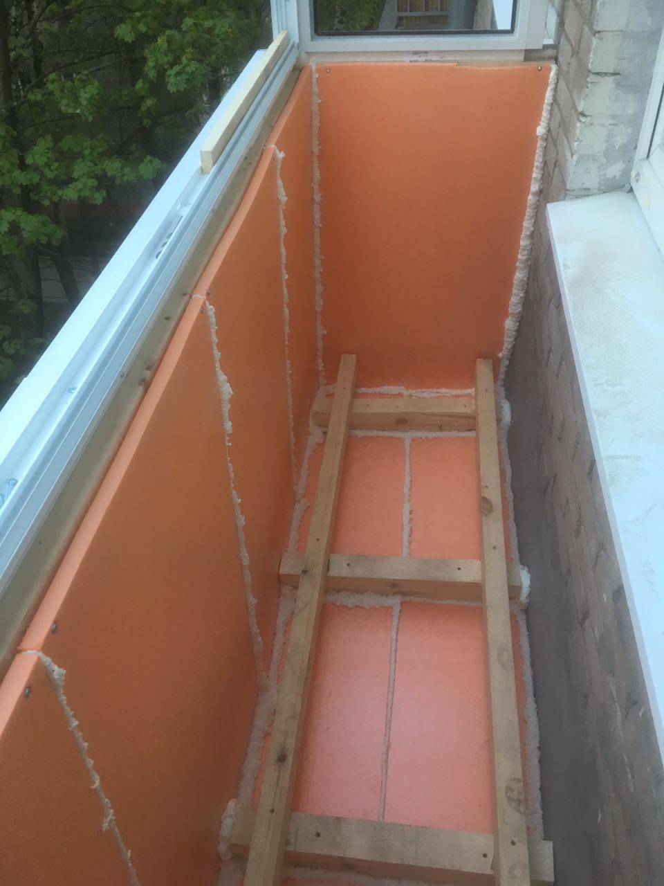 Плюсы и минусы и техника утепления балкона пеноплексом