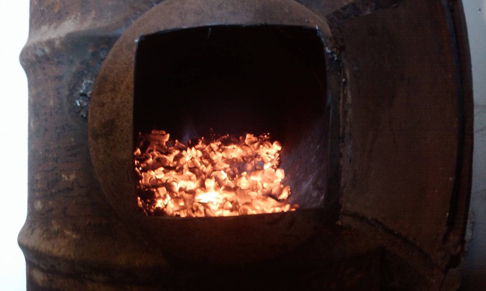 Как топить печь углем: пошаговые действия и советы по растопке