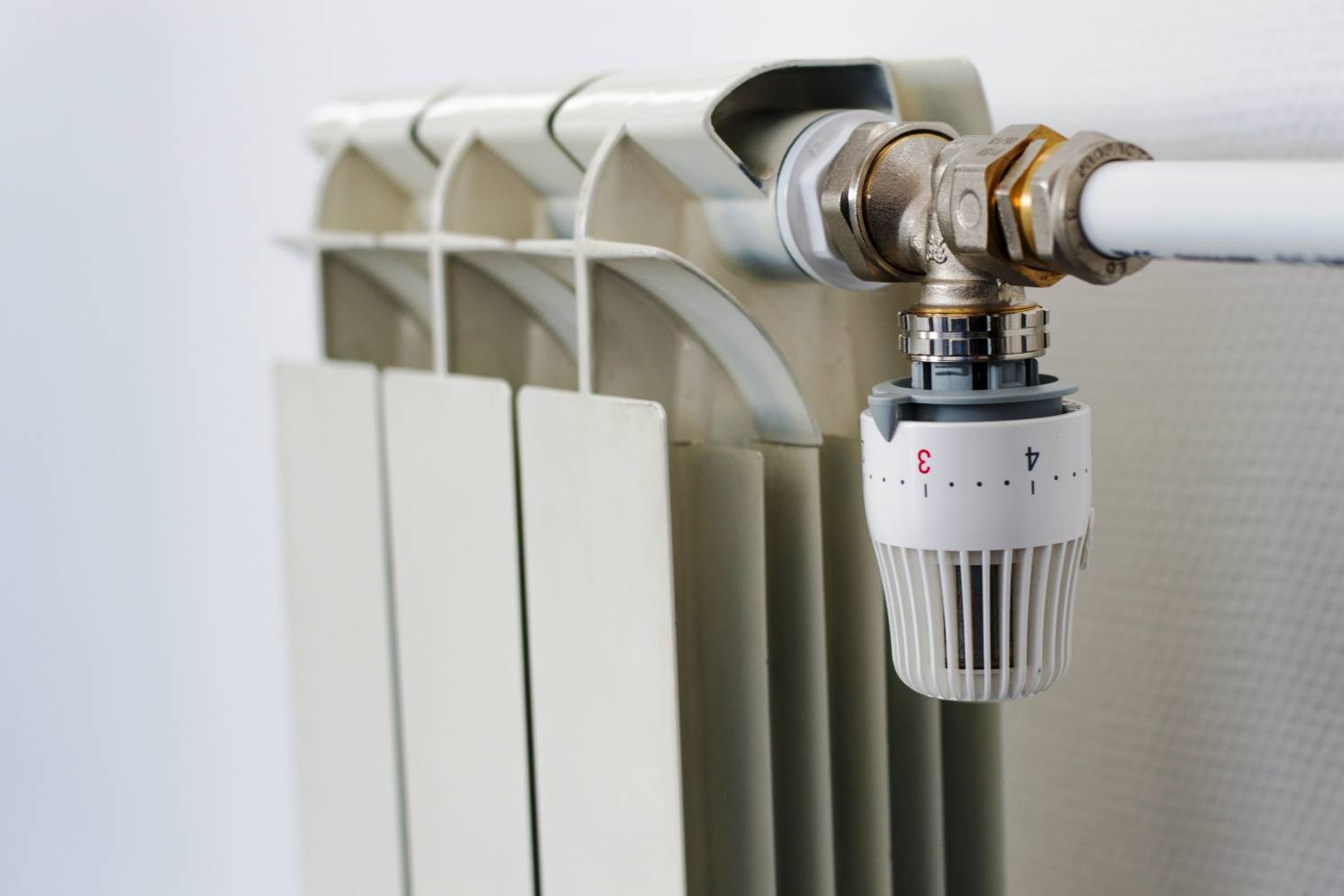 Принцип работы термоголовки для радиатора отопления