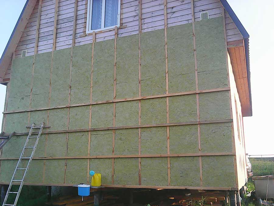 Утепление дома из бруса - как правильно и чем лучше утеплить деревянный 150х150 снаружи пеноплексом, минеральной ватой