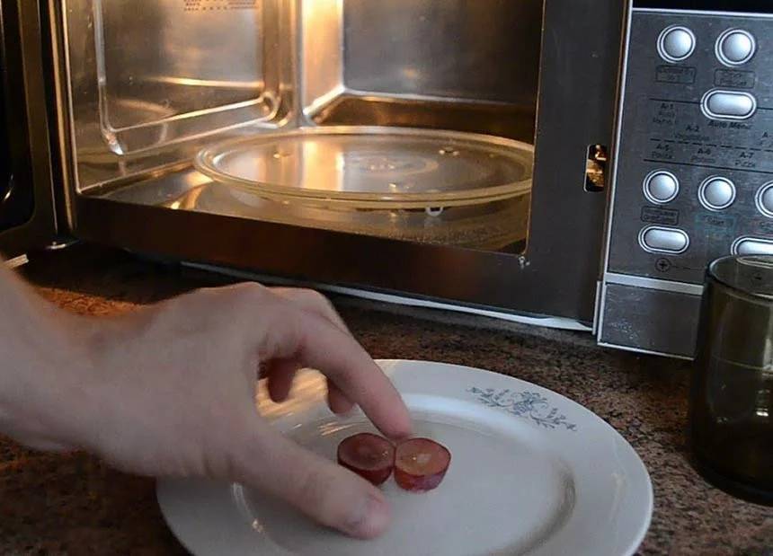 Что нельзя греть и готовить в микроволновке – 20 табу для микроволновой печи